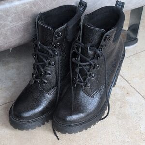Dr. Martens Black Persephone Boots